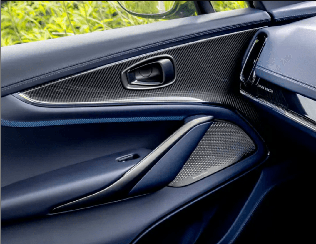 Aston Martin DBX 707 — Image 1